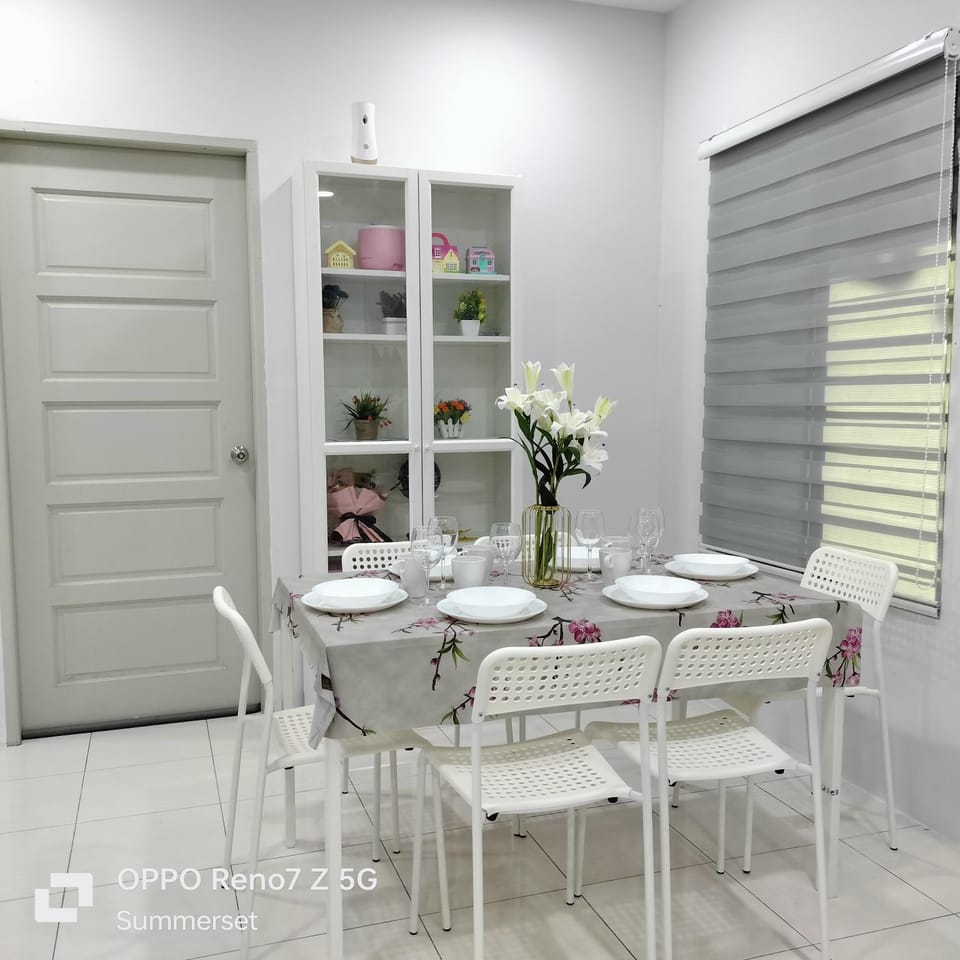 Summerset Guesthouse House in Kuching