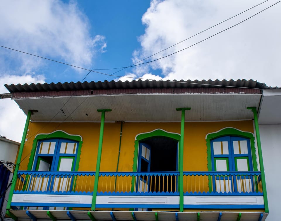 Property building, Balcony/Terrace, Balcony/Terrace