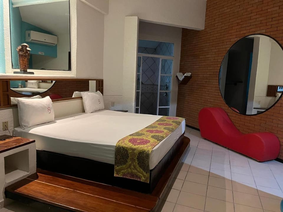 Cerezas Motel in Cancun
