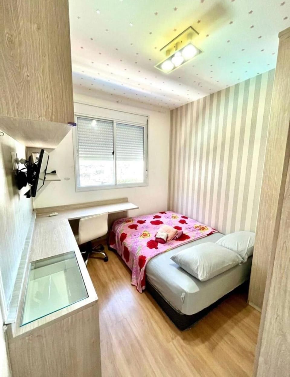 704 B Luxo Centro SP | Brás - Completo + vaga Apartment in Sao Paulo City