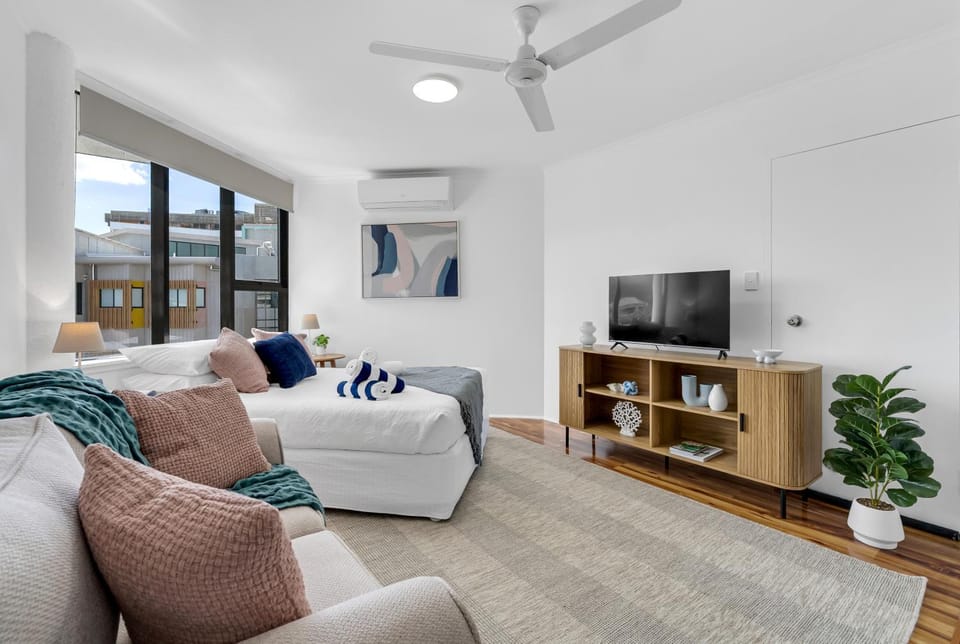 TV and multimedia, Living room, Photo of the whole room
