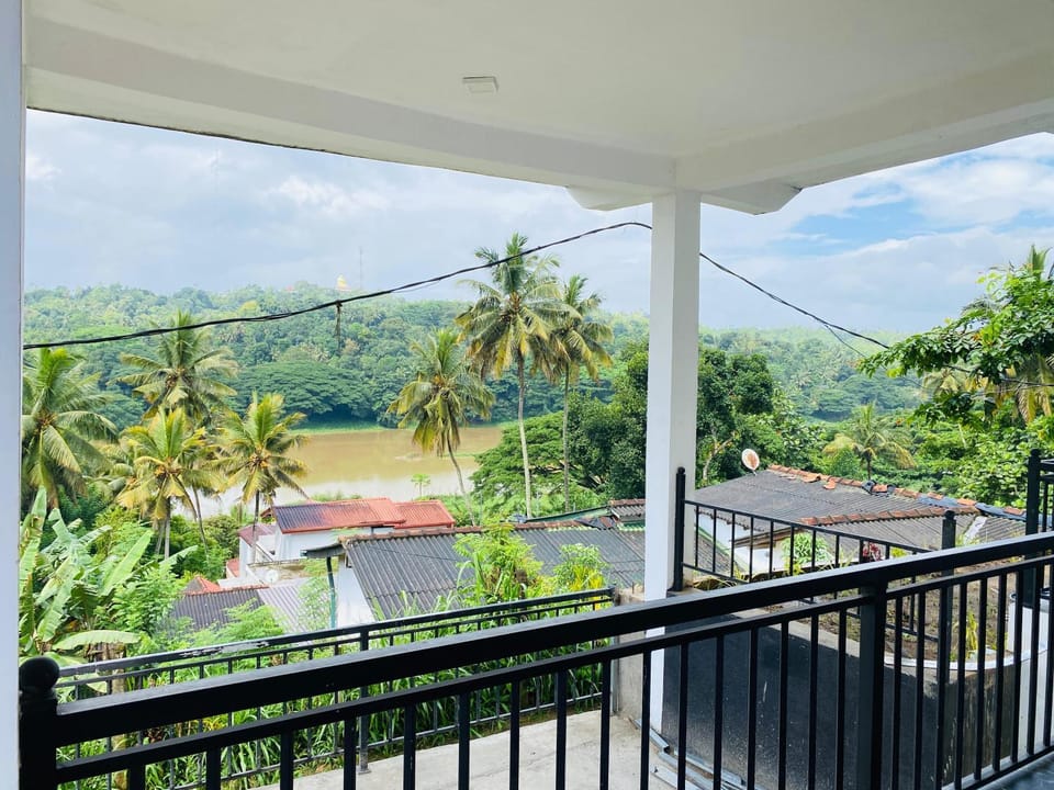 Top Notch by WASA Hotel in Kandy