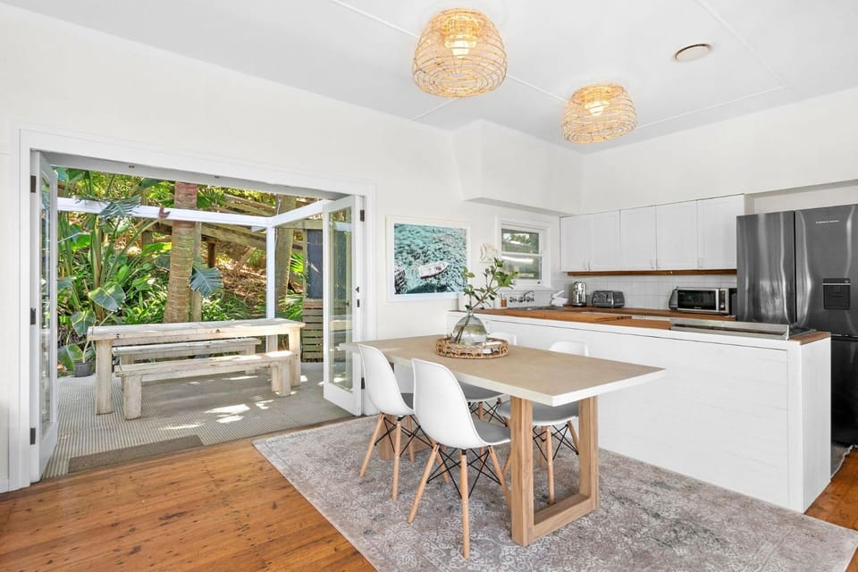 Bungan Beach House with Ocean Views House in Pittwater Council