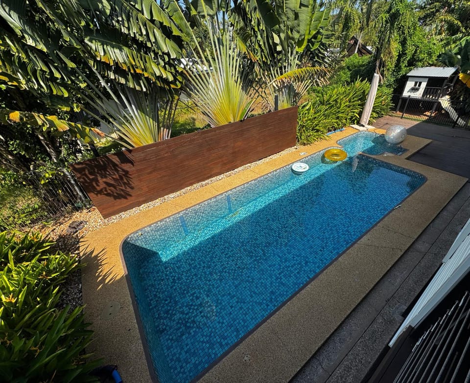 Day, Pool view, Swimming pool