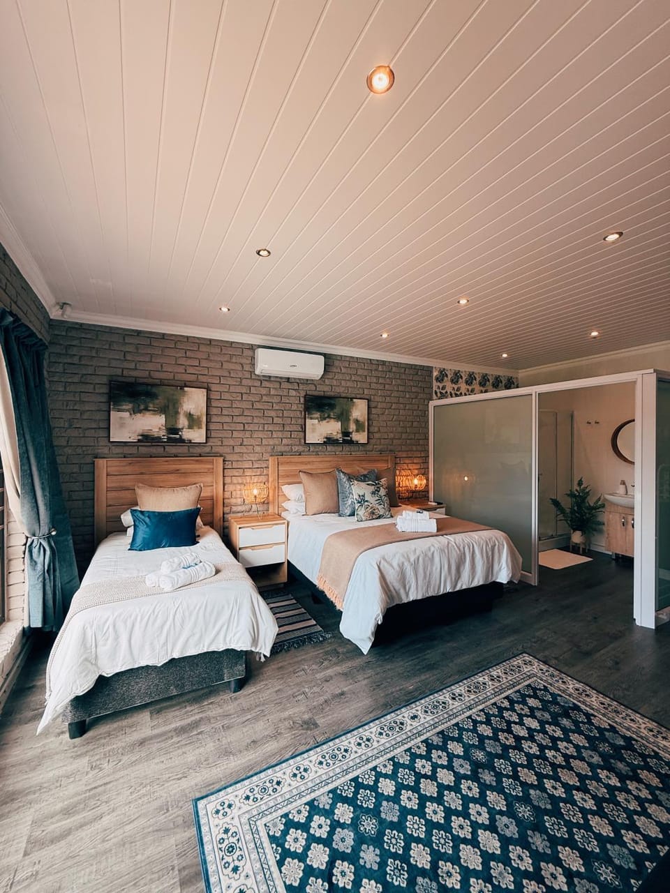 Lemon & Blue Guest House Bed and Breakfast in North West, South Africa