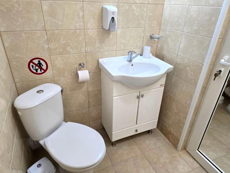 Toilet, Bathroom