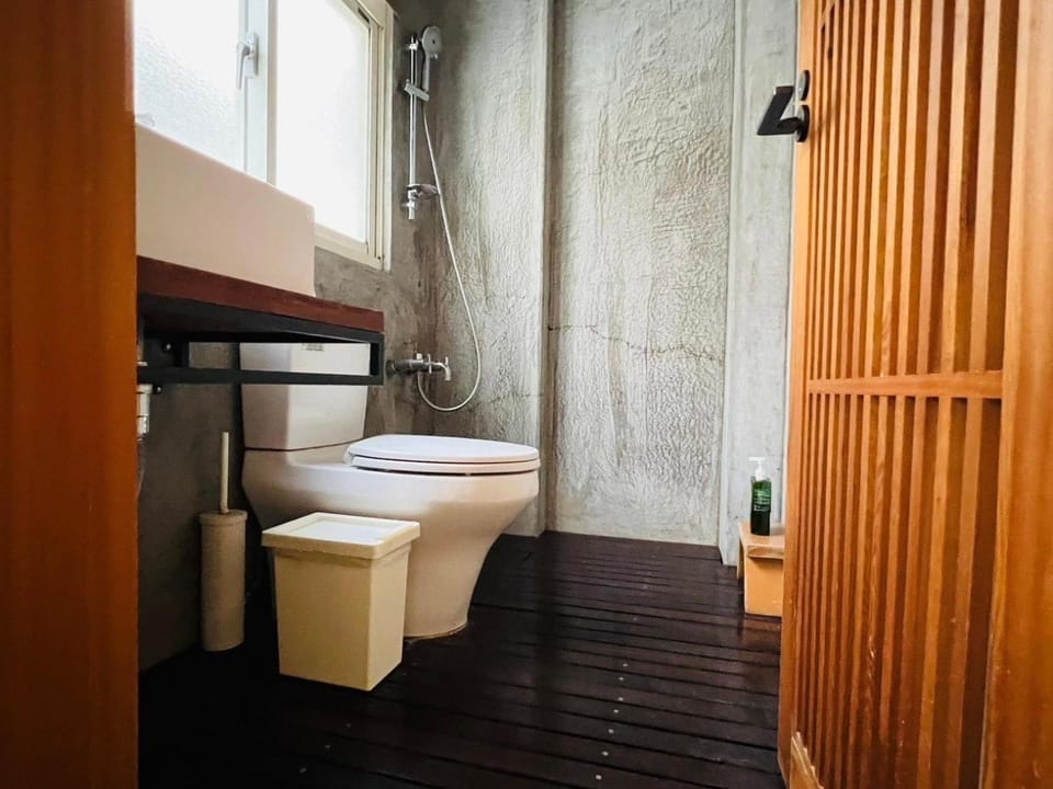Toilet, Bathroom