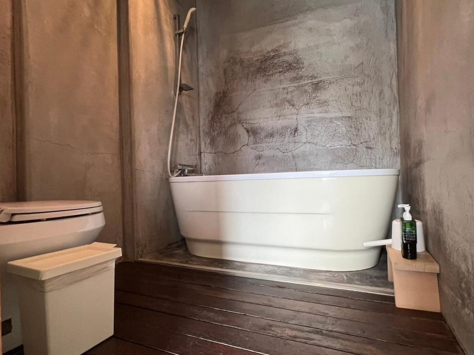 Toilet, Bathroom, Bath