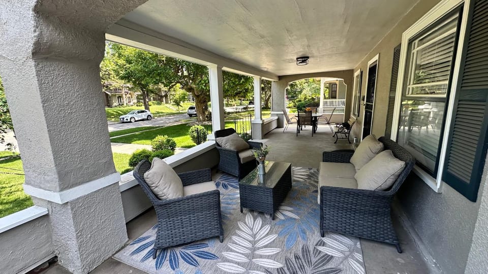 Seating area