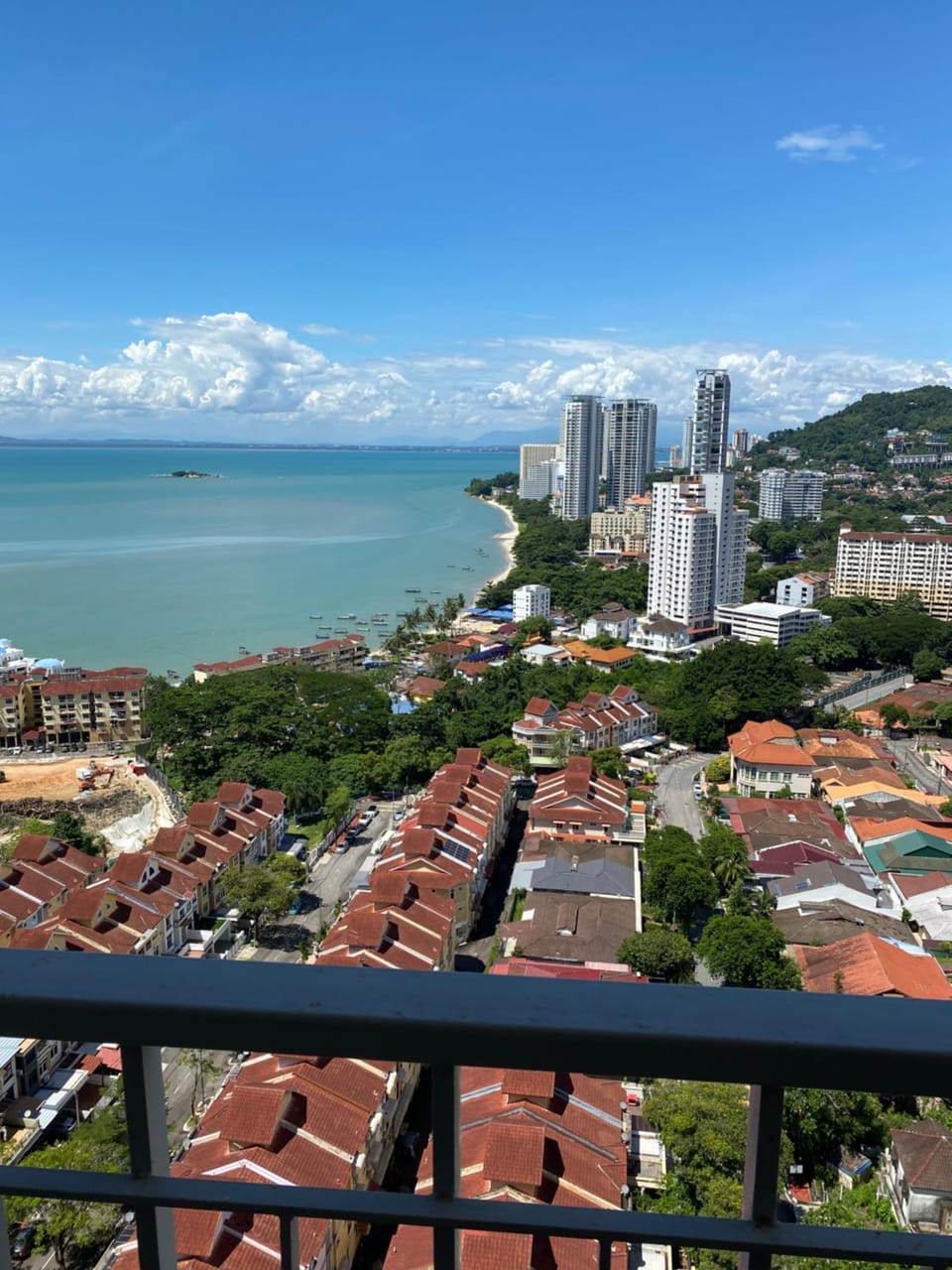 1 room at my apartment at Chez Marcel Bed and Breakfast in Tanjung Bungah