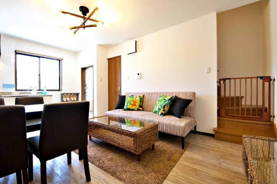 モンステラ Apartment in Okinawa Prefecture