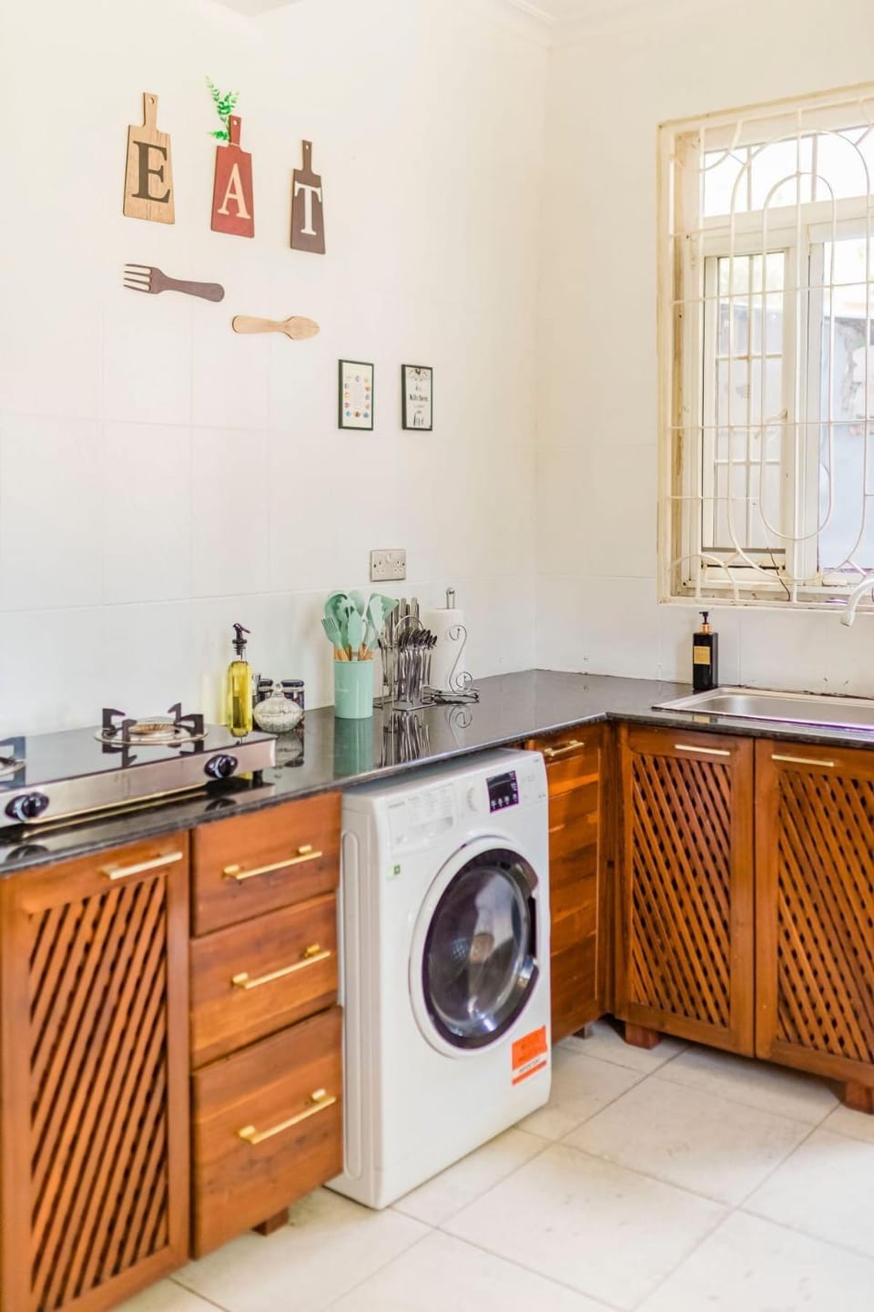 Cheerful 3 bedroom standalone Apartment in City of Dar es Salaam