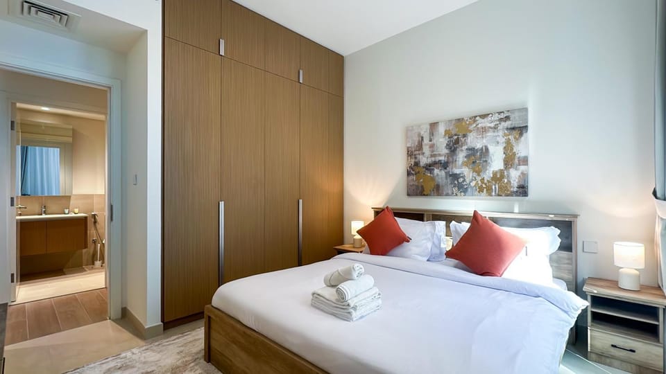 Bed, Bedroom, towels, wardrobe, air conditioner