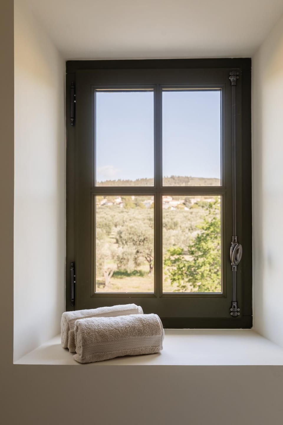 Natural landscape, Bedroom, Mountain view