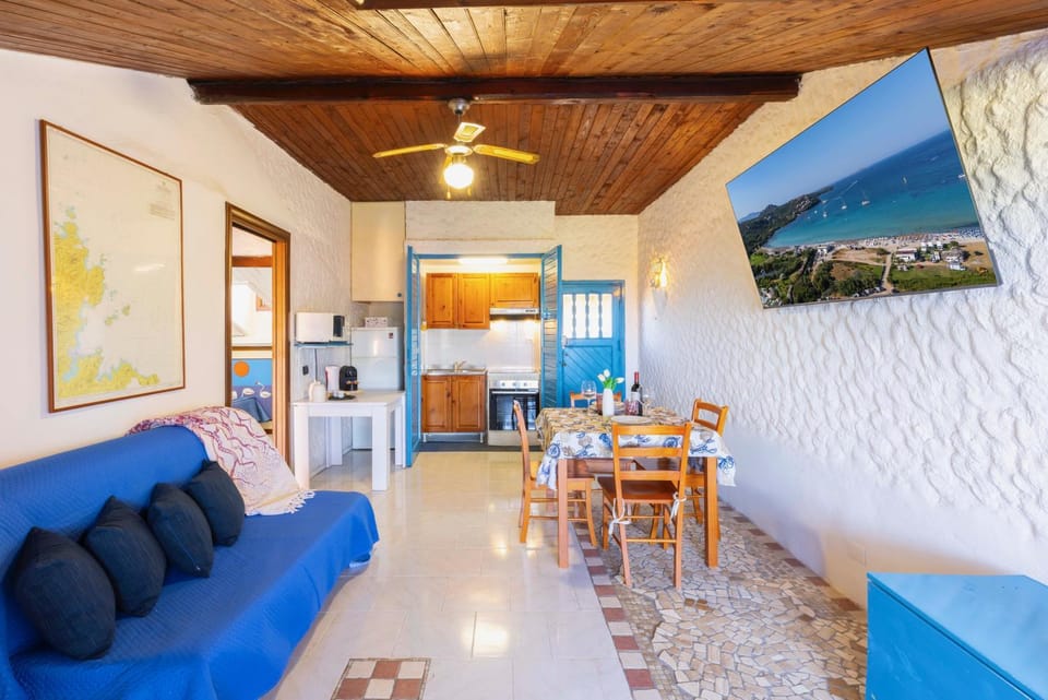 Marinella Haven - Beach 10 min and Sea view Apartment in Sardinia