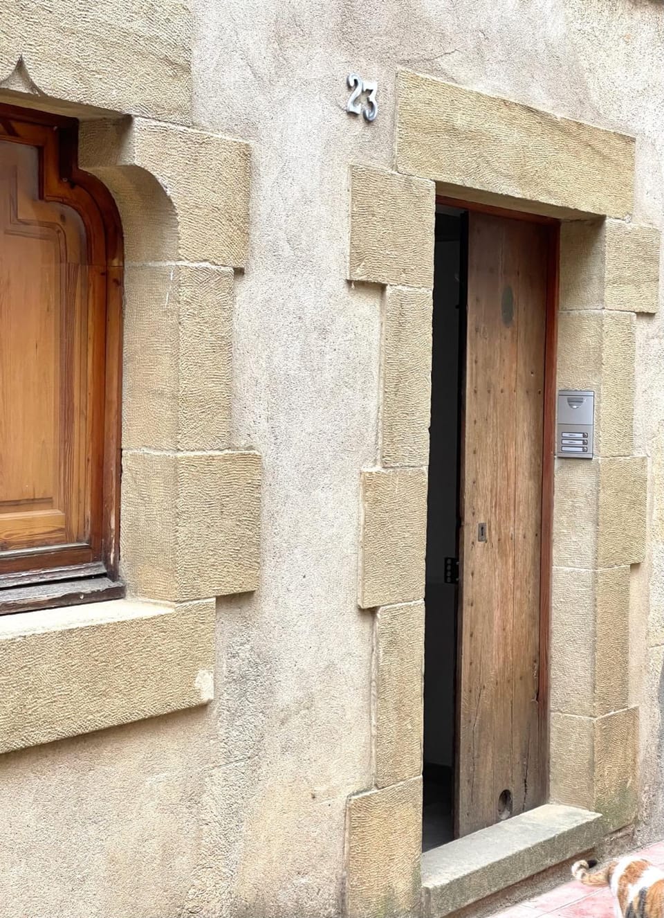 Facade/entrance