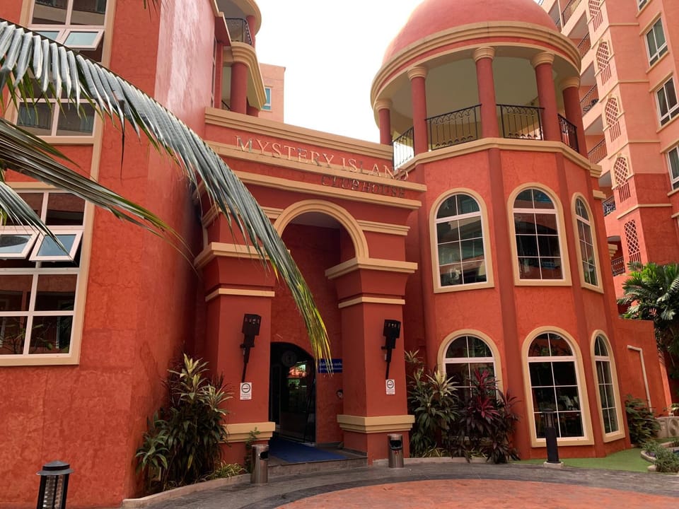 Property building, Day