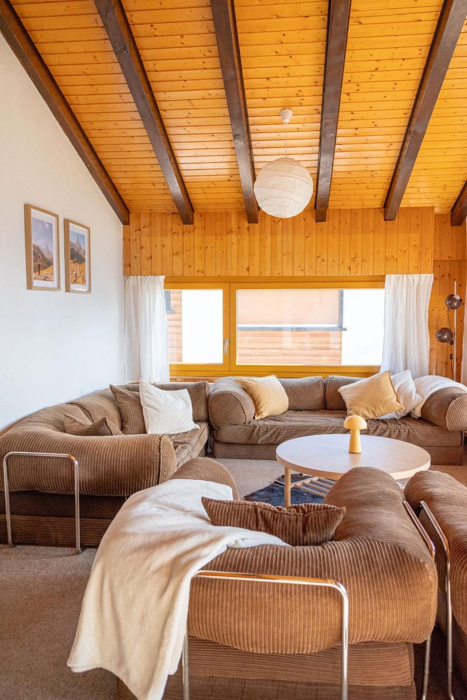 Communal lounge/ TV room, Living room