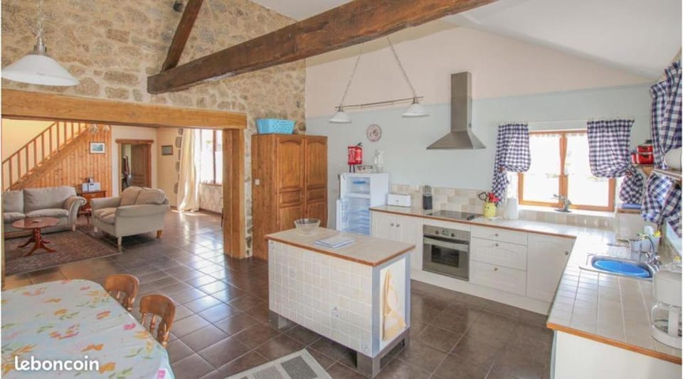 Kitchen or kitchenette, Living room, Dining area, dishwasher, oven, stove
