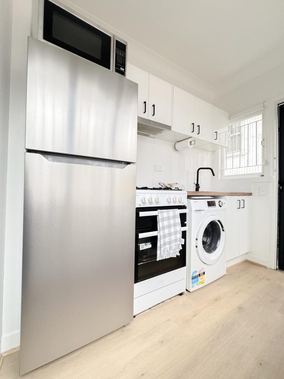 Villa Limone - 2BR - Sleeps 6 - CBD and Free Parking Apartment in Brisbane