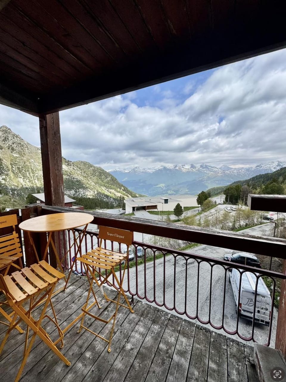 Day, Natural landscape, View (from property/room), Balcony/Terrace, Balcony/Terrace, Dining area, Mountain view