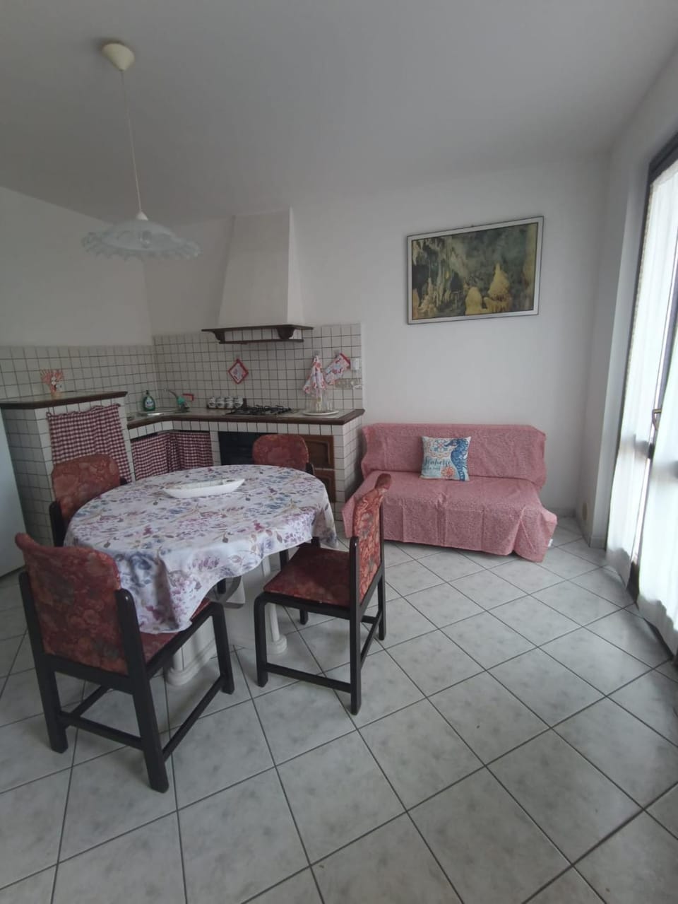 Kitchen or kitchenette, Living room, Dining area
