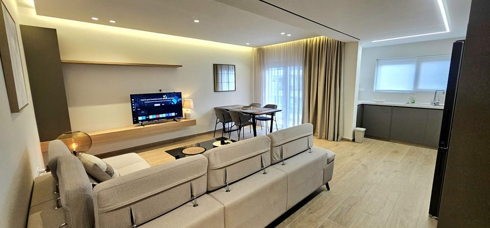 Trendy Neapolis Beach Apartment Apartment in Limassol City