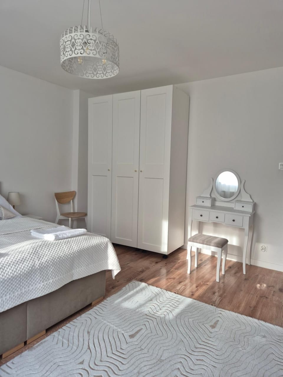 Bed, Photo of the whole room, Bedroom, wardrobe