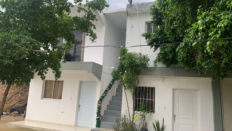 Hospedaje Las Flores Pedernales Bed and Breakfast in Haiti
