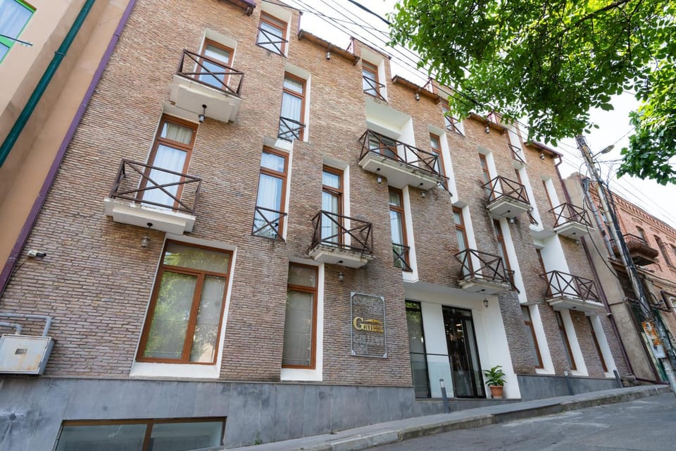 Property building, Street view