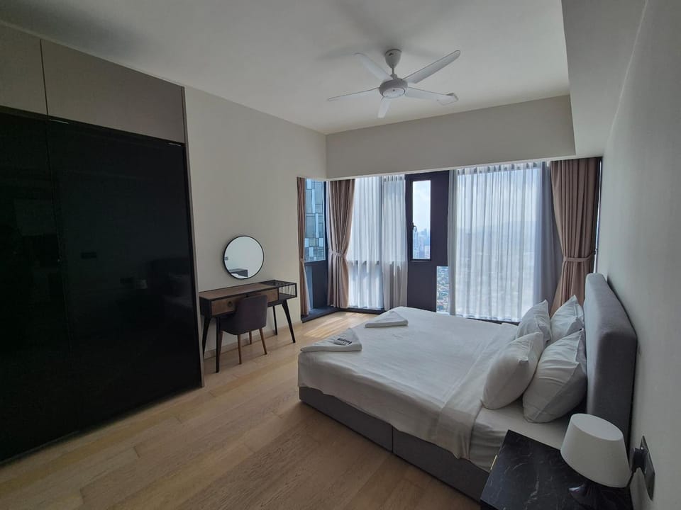 Bed, TV and multimedia, Living room, Bedroom
