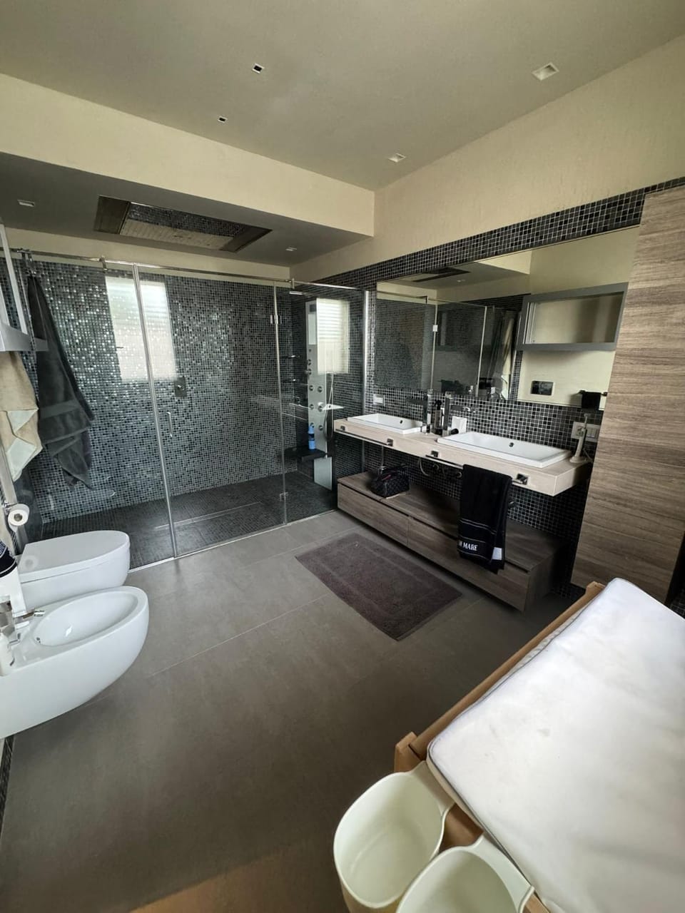 Bathroom, room service