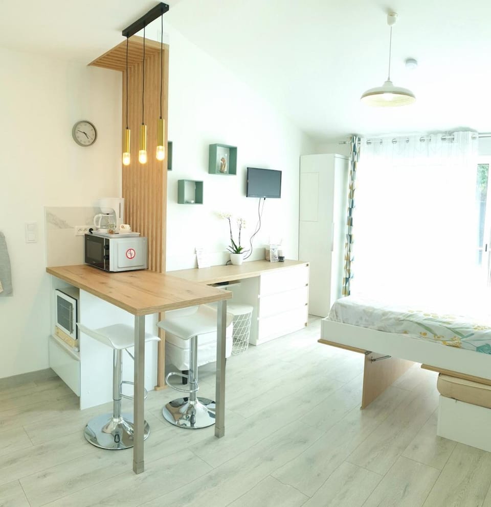 TV and multimedia, Photo of the whole room, Dining area
