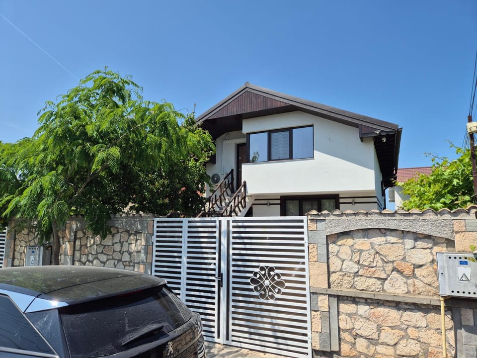 Property building, Parking