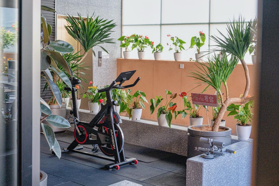 Dayin Serene Garden Hotel -Shanghai Hongqiao North Xinjing Metro Station -Large Social Area -Bar -Café -Gym -Free Laundry Luggage Storage -24H Front Desk-English Service Hotel in Shanghai