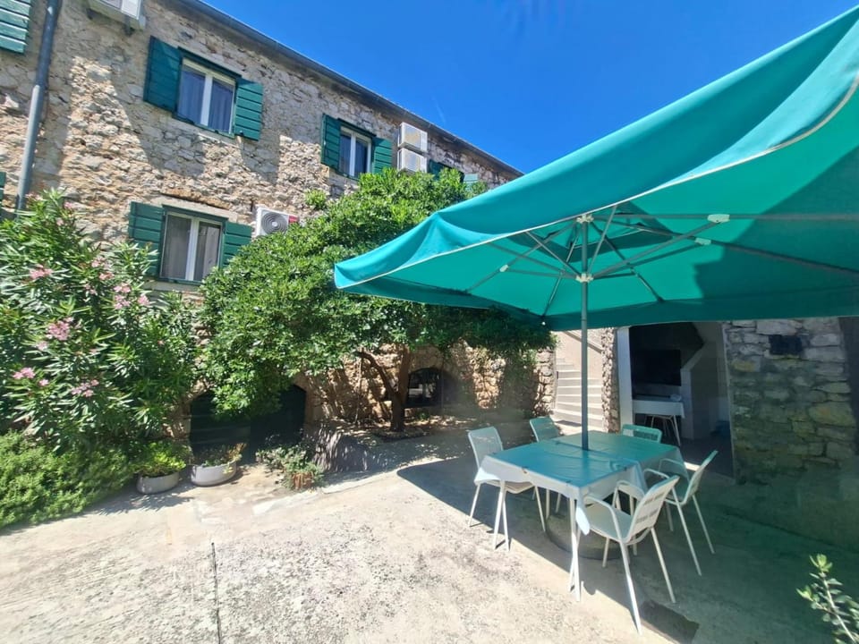 Malin Guesthouse Bed and Breakfast in Šibenik-Knin County, Croatia