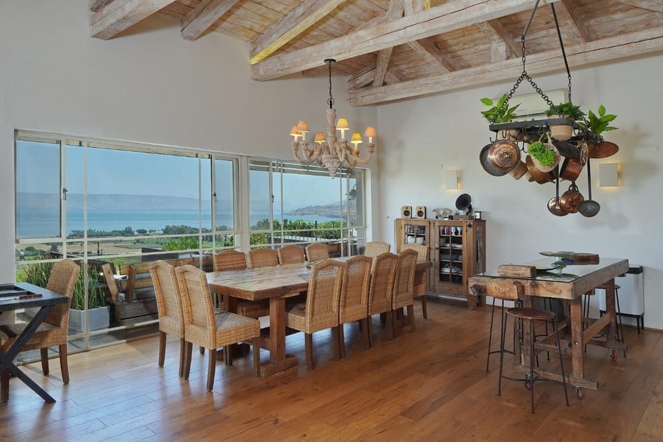 Luxury 5BR Villa in Migdal View & Private Pool Villa in North District