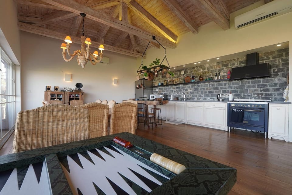 Luxury 5BR Villa in Migdal View & Private Pool Villa in North District