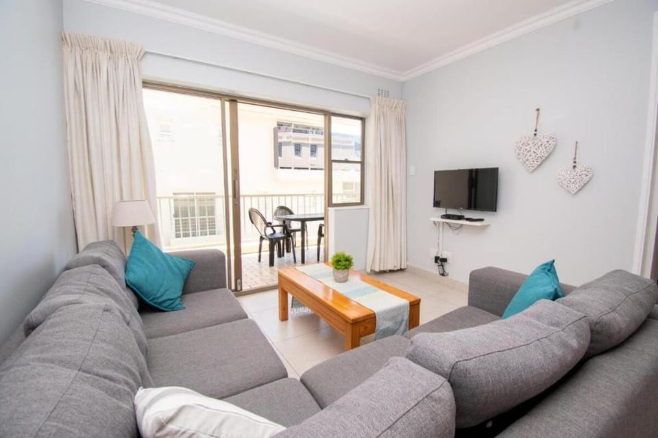 16 Bronze Beach - Beachfront Bliss Apartment in Umhlanga