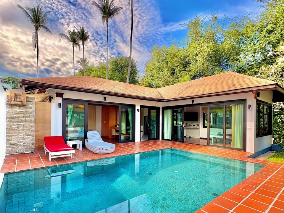 Pool view, Swimming pool