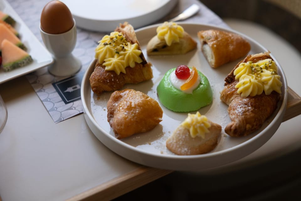 Breakfast, Continental breakfast