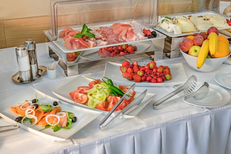 Buffet breakfast