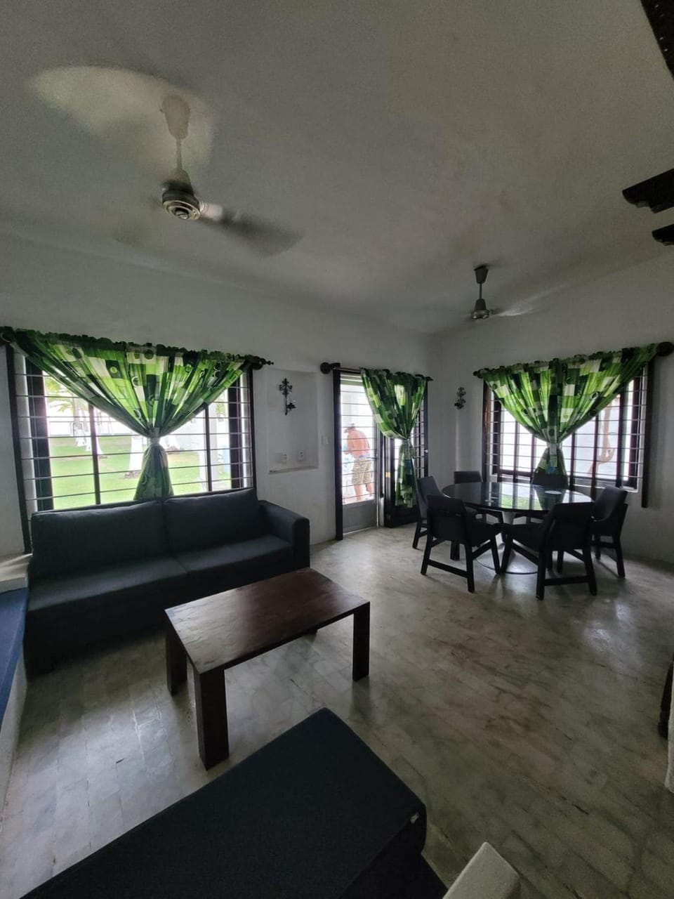 The White House at Beach Apartment in Lo de Marcos
