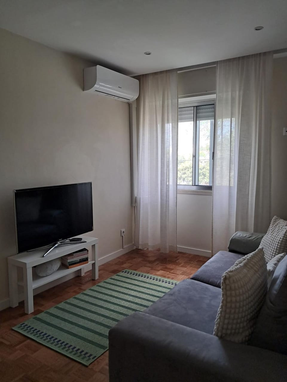 Communal lounge/ TV room, TV and multimedia, air conditioner