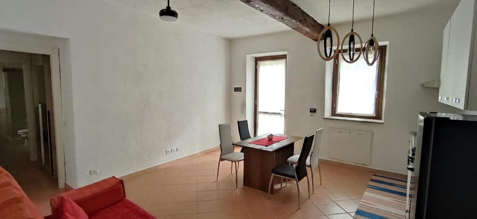 Bed, Kitchen or kitchenette, Living room, Seating area, Bedroom