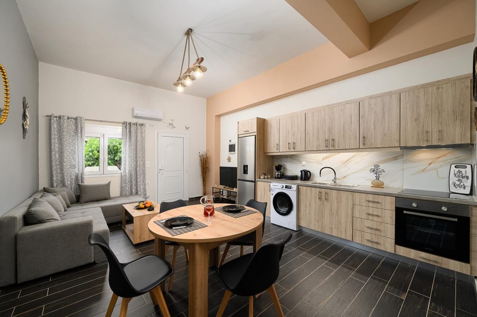 Kitchen or kitchenette, Living room, Seating area, Dining area, oven, stove, washing machine