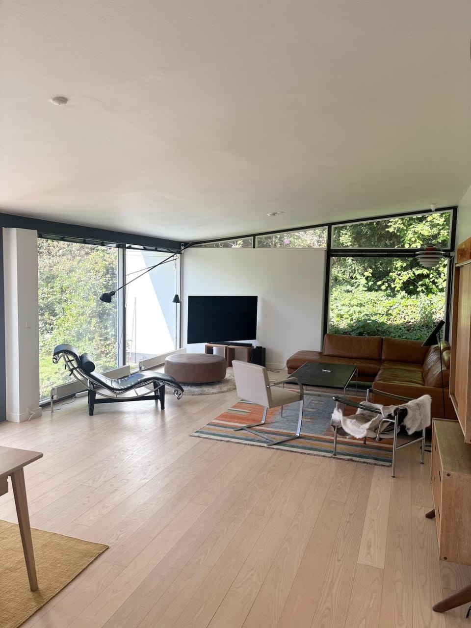Communal lounge/ TV room, Living room
