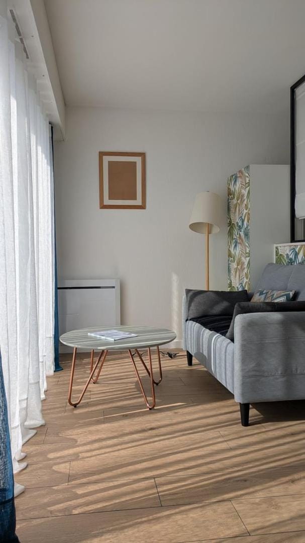 T1 bis avec parking à 10 min à pied du centre Apartment in Vannes