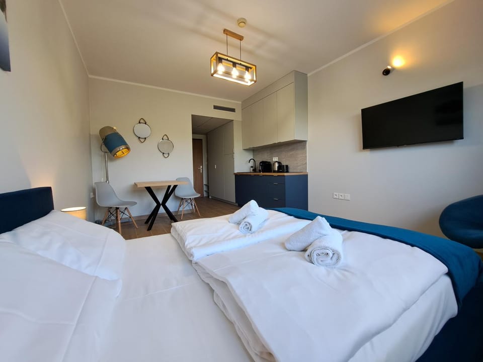 Photo of the whole room, Bedroom, air conditioner