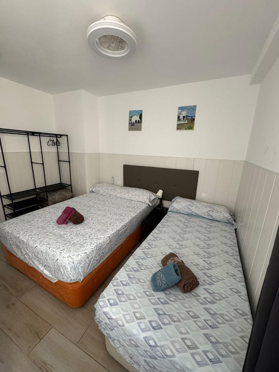 RI HOSTELs Bed and Breakfast in Madrid